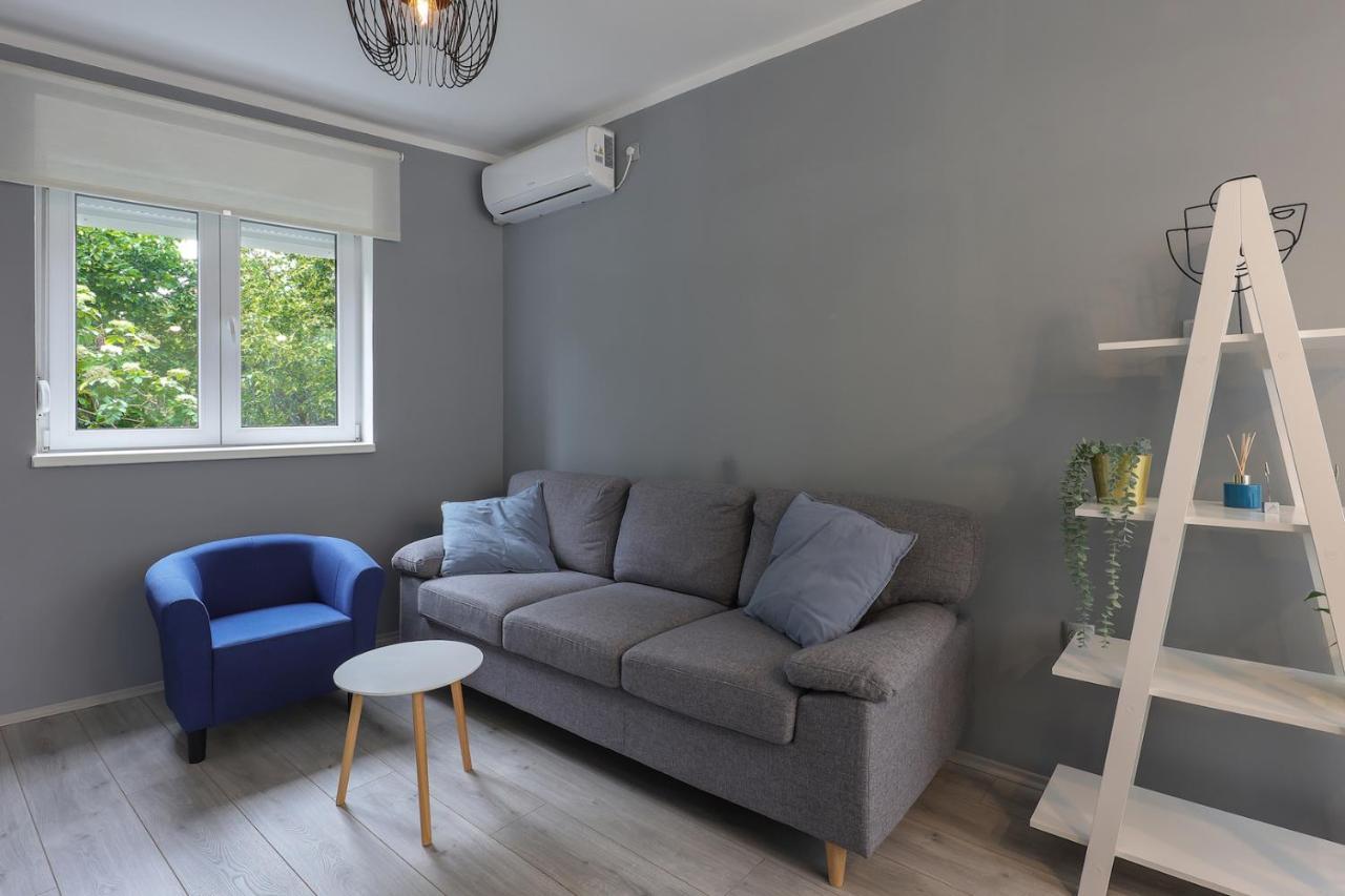 Lucia Apartment