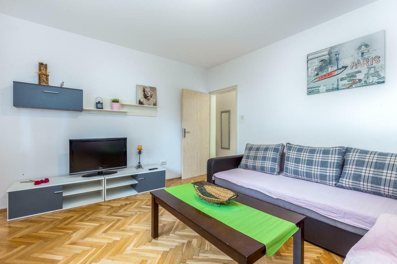 Lucia Apartment